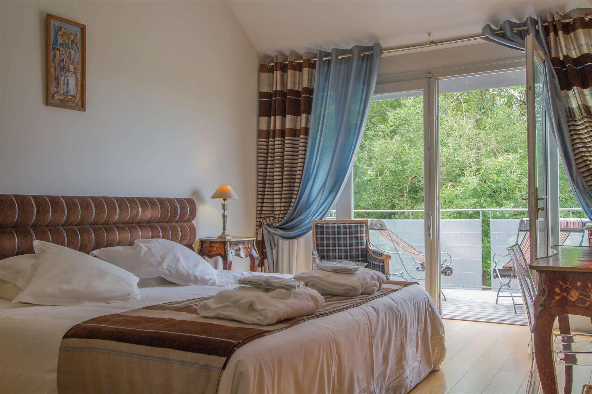 Le Pavillon Du Chateau, Hotel & Spa Ровел Екстериор снимка