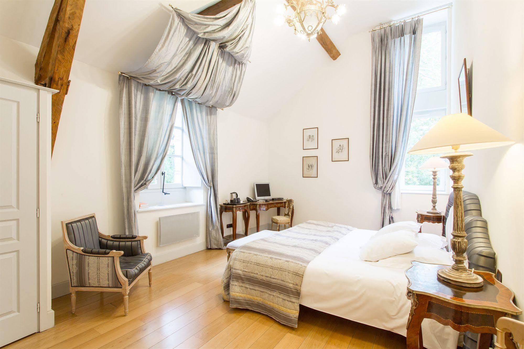 Le Pavillon Du Chateau, Hotel & Spa Ровел Екстериор снимка